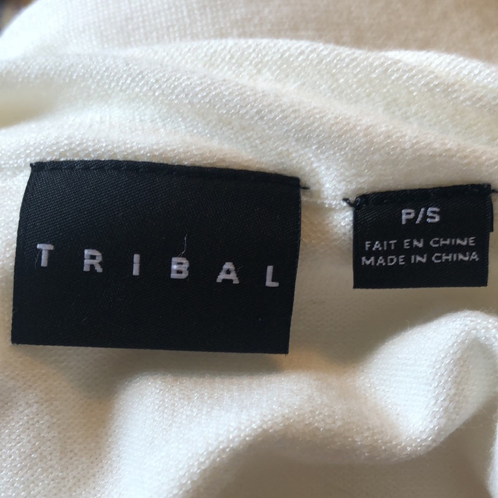 Tribal Ivory Fitted Sweater w/ruffle & rosette detail around the collar Size P/S - Picture 6 of 7